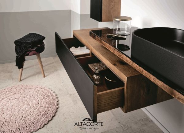 Bagno Gap particolare cassetto